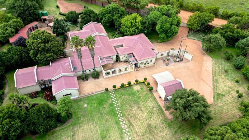 16 Bedroom Property for Sale in Middelburg Rural Eastern Cape